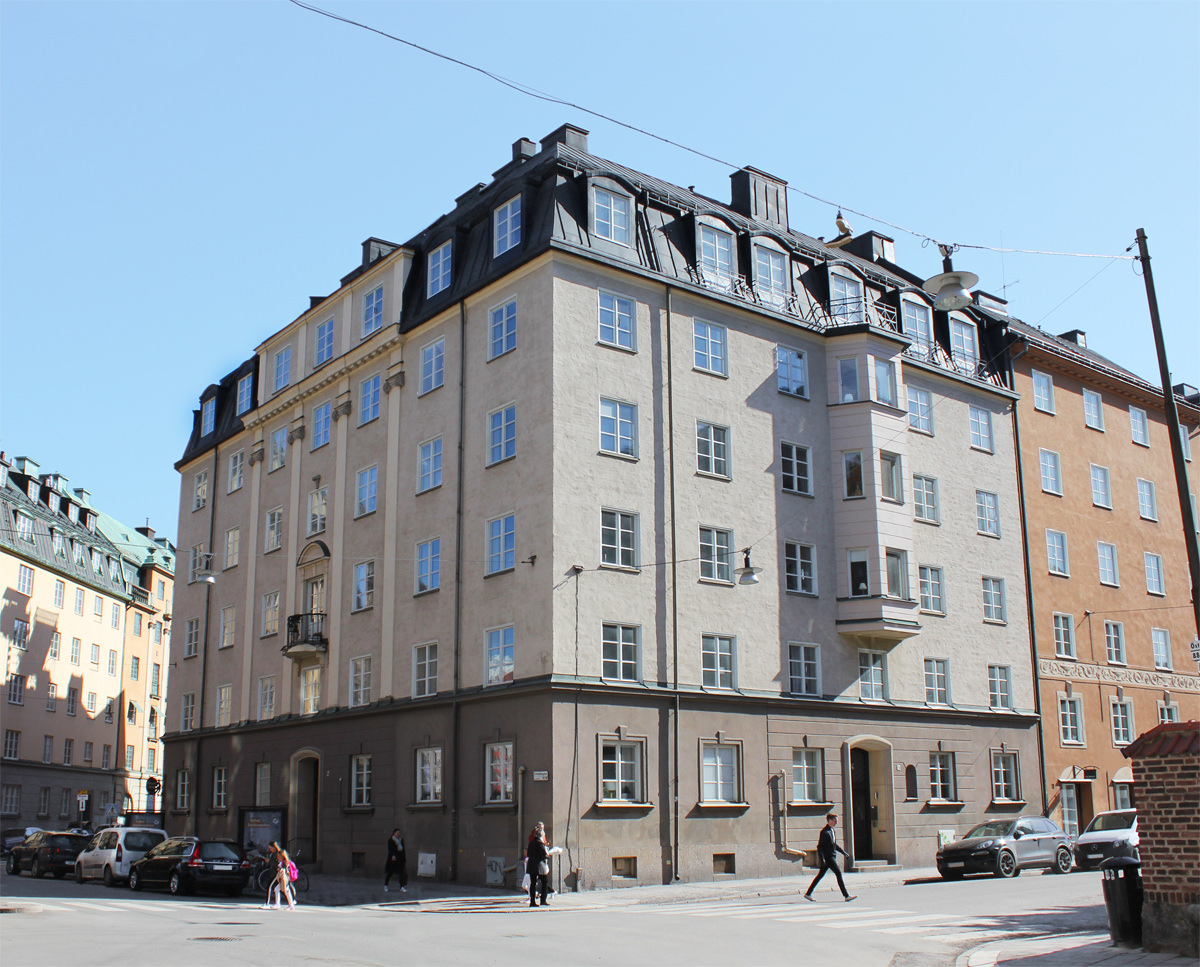 Fastigheten Veterinären 14 på Skeppargatan 76 och östermalmsgatan 90 på Östermalm.